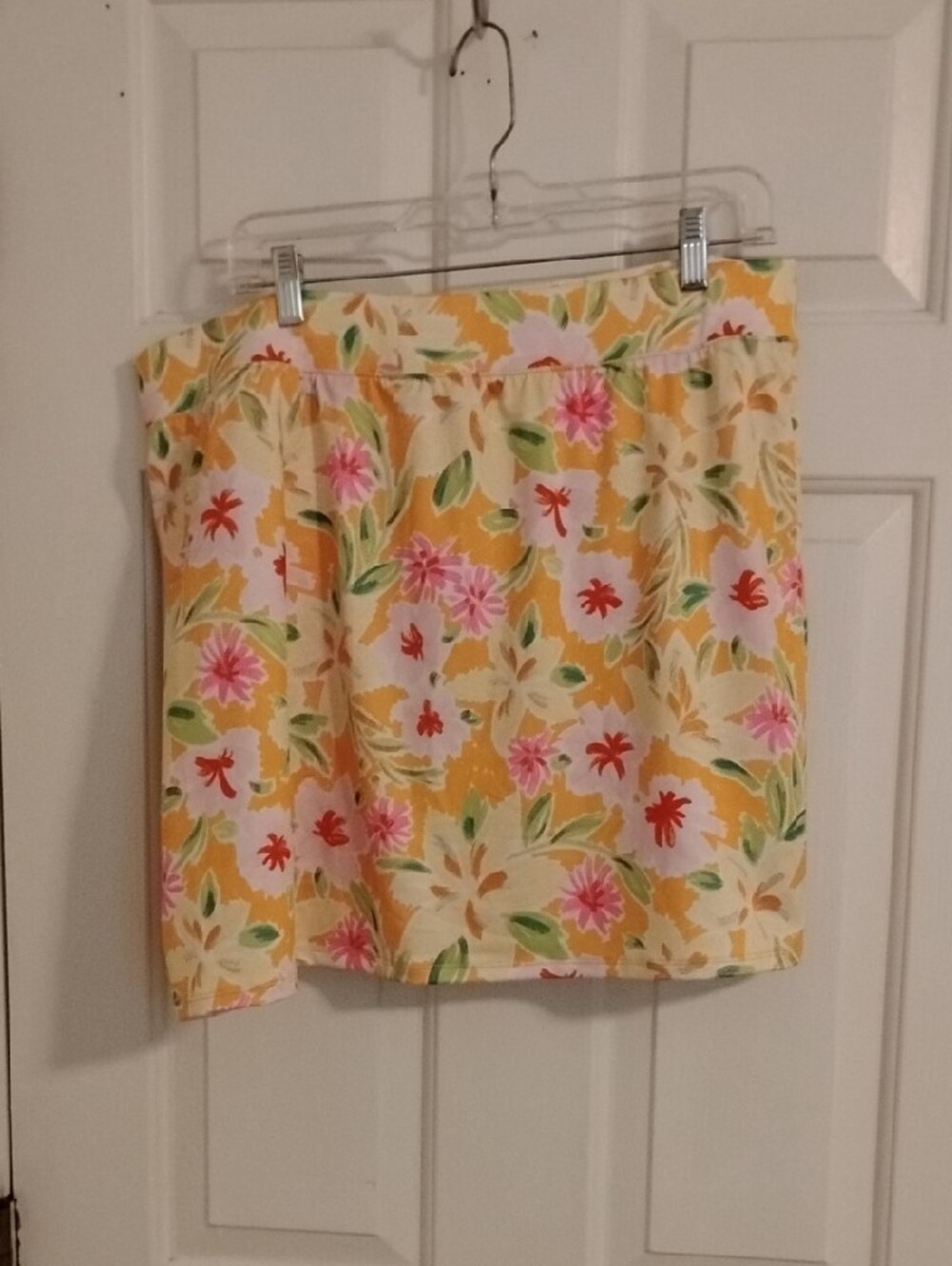 crown & ivy Yellow Floral  Skort with Pink and Red Blooms - Picture 3 of 6